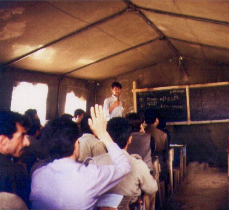 Heyva Sor a Kurdistanê – 1990