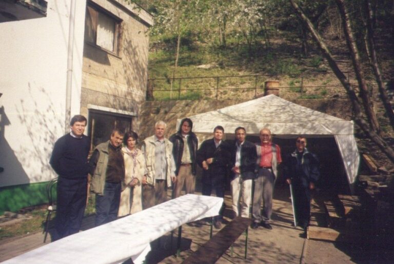 Heyva Sor a Kurdistanê – 2002
